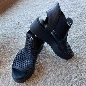 Django & Juliette black leather shoes